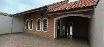 Casa com 3 Quartos à venda, 135m² no Jardim Beira Mar, Peruíbe - Foto 2
