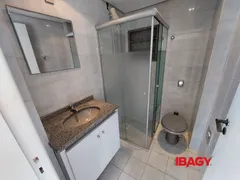 Apartamento com 2 Quartos para alugar, 360m² no Centro, Florianópolis - Foto 25