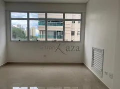 Conjunto Comercial / Sala à venda, 32m² no Parque Residencial Aquarius, São José dos Campos - Foto 2