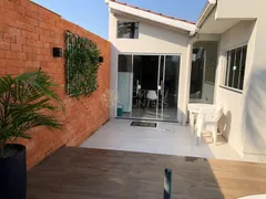 Casa com 6 Quartos para alugar, 400m² no Daniela, Florianópolis - Foto 3