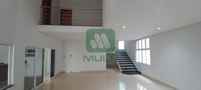 Casa de Condomínio com 3 Quartos à venda, 250m² no Jardim Karaíba, Uberlândia - Foto 2