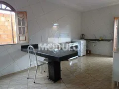 Casa com 3 Quartos à venda, 160m² no Jardim Sucupira, Uberlândia - Foto 10