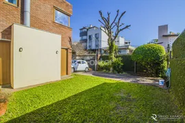 Casa com 4 Quartos à venda, 276m² no Medianeira, Porto Alegre - Foto 35