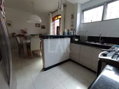 Casa com 4 Quartos para alugar, 264m² no Mantiqueira, Belo Horizonte - Foto 12