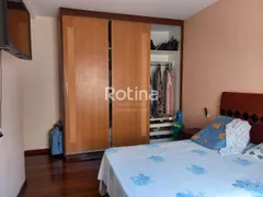 Casa Comercial com 4 Quartos à venda, 242m² no Centro, Uberlândia - Foto 16