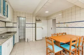 Apartamento com 3 Quartos para alugar, 173m² no Santa Maria Goretti, Porto Alegre - Foto 6