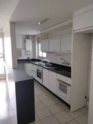 Apartamento com 2 Quartos à venda, 67m² no Jardim do Salso, Porto Alegre - Foto 4