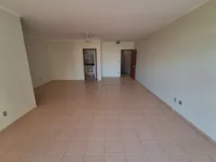 Apartamento com 3 Quartos para alugar, 91m² no Jardim Irajá, Ribeirão Preto - Foto 3