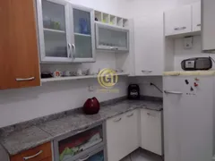 Apartamento com 2 Quartos à venda, 56m² no Conjunto Habitacional Marinho, Jacareí - Foto 2