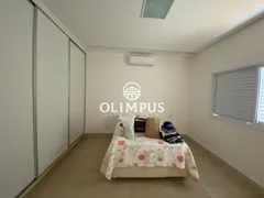 Casa de Condomínio com 4 Quartos para alugar, 270m² no Jardim das Palmeiras, Uberlândia - Foto 8