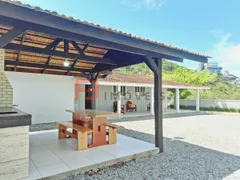 Casa com 5 Quartos para alugar, 600m² no Zimbros, Bombinhas - Foto 1
