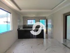 Casa de Condomínio com 3 Quartos à venda, 157m² no Ubatiba, Maricá - Foto 2