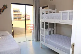 Casa com 4 Quartos para alugar, 220m² no Mariscal, Bombinhas - Foto 11