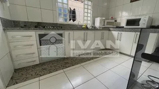 Casa de Vila com 3 Quartos à venda, 100m² no Segismundo Pereira, Uberlândia - Foto 30