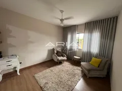 Casa com 2 Quartos à venda, 150m² no Jardim Oriente, Londrina - Foto 3