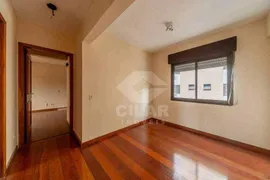 Apartamento com 2 Quartos para alugar, 121m² no Mont' Serrat, Porto Alegre - Foto 9