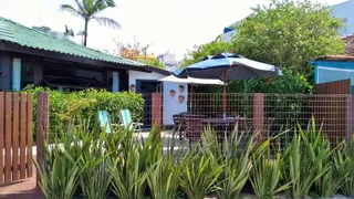Casa com 3 Quartos para alugar, 120m² no Praia de Bombas, Bombinhas - Foto 2