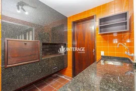 Casa com 6 Quartos para alugar, 600m² no Vista Alegre, Curitiba - Foto 45