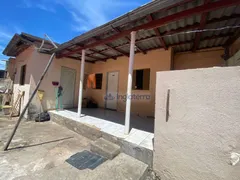 Casa com 3 Quartos à venda, 120m² no Champagnat, Londrina - Foto 9