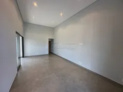 Casa de Condomínio com 3 Quartos à venda, 175m² no Jardim Jockey Clube, São Carlos - Foto 2
