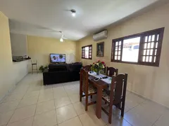 Casa com 4 Quartos à venda, 185m² no Pontal de Santa Marina, Caraguatatuba - Foto 3