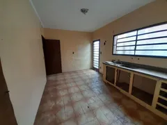 Casa com 3 Quartos para alugar, 116m² no Vila Ferroviária, Araraquara - Foto 5