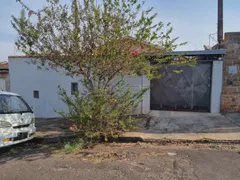Casa com 2 Quartos à venda, 137m² no Jardim Roberto Selmi Dei, Araraquara - Foto 1