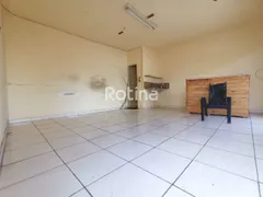 Casa Comercial para alugar, 25m² no Custódio Pereira, Uberlândia - Foto 3