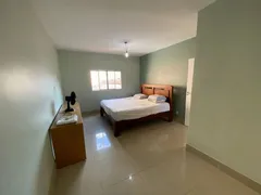 Casa com 5 Quartos para alugar, 180m² no São Gotardo, Contagem - Foto 4