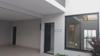 Casa com 3 Quartos à venda, 171m² no Village das Flores, Caçapava - Foto 2