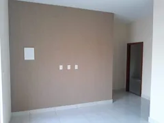 Casa com 2 Quartos à venda, 63m² no Jardim Sucupira, Uberlândia - Foto 1