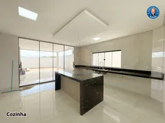 Casa de Condomínio com 4 Quartos à venda, 245m² no Jardim Veneza, Senador Canedo - Foto 8