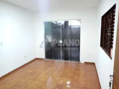 Casa com 2 Quartos para alugar, 159m² no Vila Prado, São Carlos - Foto 23