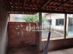 Casa com 2 Quartos à venda, 225m² no Jardim Sucupira, Uberlândia - Foto 13