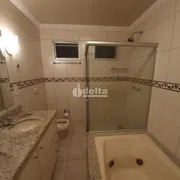 Casa com 4 Quartos à venda, 283m² no Daniel Fonseca, Uberlândia - Foto 9