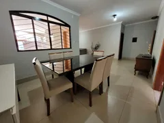 Casa com 4 Quartos à venda, 247m² no Jardim Santo Antônio, Goiânia - Foto 3