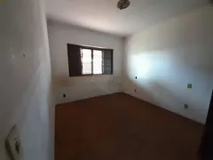 Casa com 3 Quartos para alugar, 116m² no Vila Ferroviária, Araraquara - Foto 10