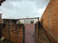 Galpão / Depósito / Armazém com 3 Quartos à venda, 13m² no Custódio Pereira, Uberlândia - Foto 2