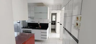 Apartamento com 2 Quartos à venda, 54m² no Capão Raso, Curitiba - Foto 2