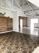 com 3 Quartos para alugar, 500m² no Jardim Marister, Jacareí - Foto 1