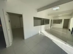 Casa Comercial com 2 Quartos para alugar, 300m² no Centro, Canoas - Foto 4