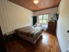 Casa com 3 Quartos à venda, 243m² no Jaguaribe, Campos do Jordão - Foto 11