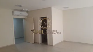 Loja / Salão / Ponto Comercial com 1 Quarto para alugar, 32m² no Loteamento Urbanova II, São José dos Campos - Foto 1