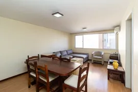 Apartamento com 3 Quartos para alugar, 79m² no Cabral, Curitiba - Foto 2