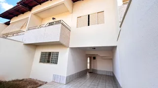 Casa de Condomínio com 5 Quartos à venda, 232m² no Jardim América, Goiânia - Foto 1