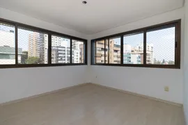 Apartamento com 3 Quartos à venda, 130m² no Mont' Serrat, Porto Alegre - Foto 8