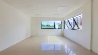 Conjunto Comercial / Sala para alugar, 48m² no Atiradores, Joinville - Foto 8