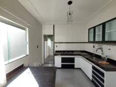 Casa com 3 Quartos para alugar, 110m² no Presidente Roosevelt, Uberlândia - Foto 7