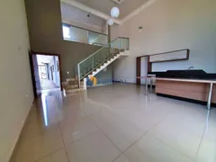 Casa com 3 Quartos para alugar, 190m² no Vila Morangueira, Maringá - Foto 11