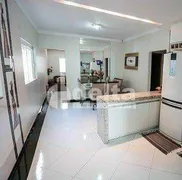 Casa com 3 Quartos à venda, 158m² no Santa Mônica, Uberlândia - Foto 1